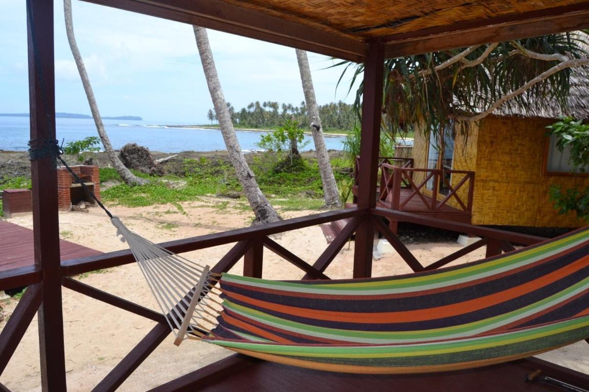Simeulue Surflodges Lasikin Eksteriør bilde
