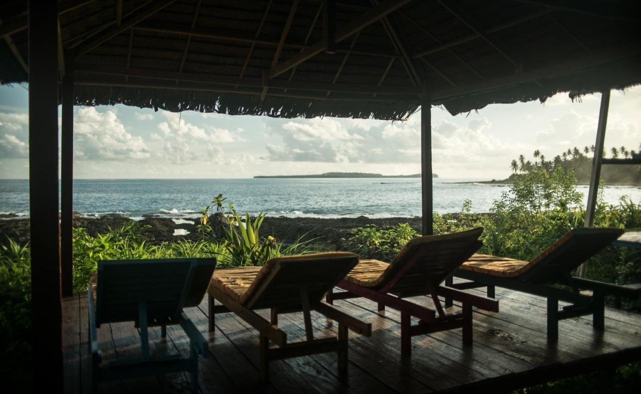 Simeulue Surflodges Lasikin Eksteriør bilde