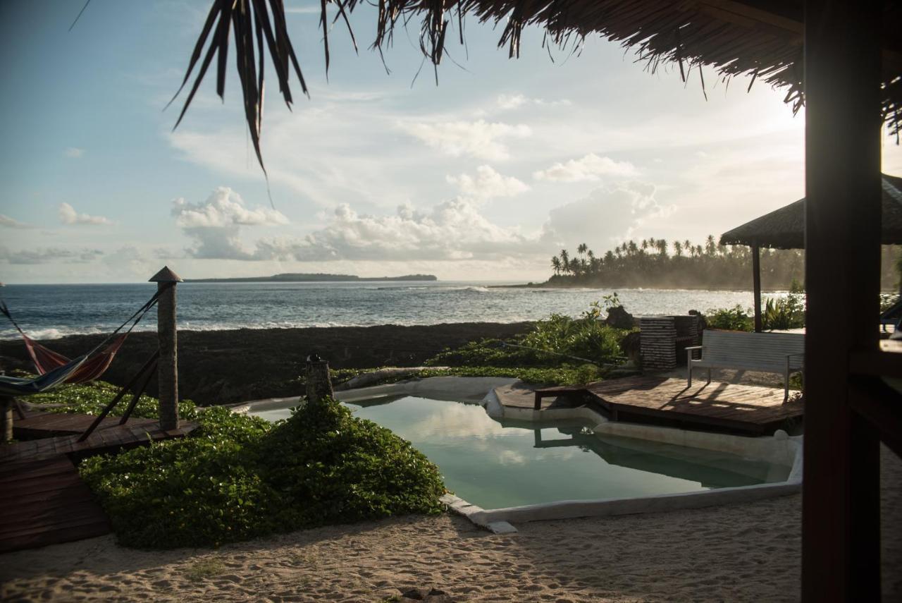 Simeulue Surflodges Lasikin Eksteriør bilde
