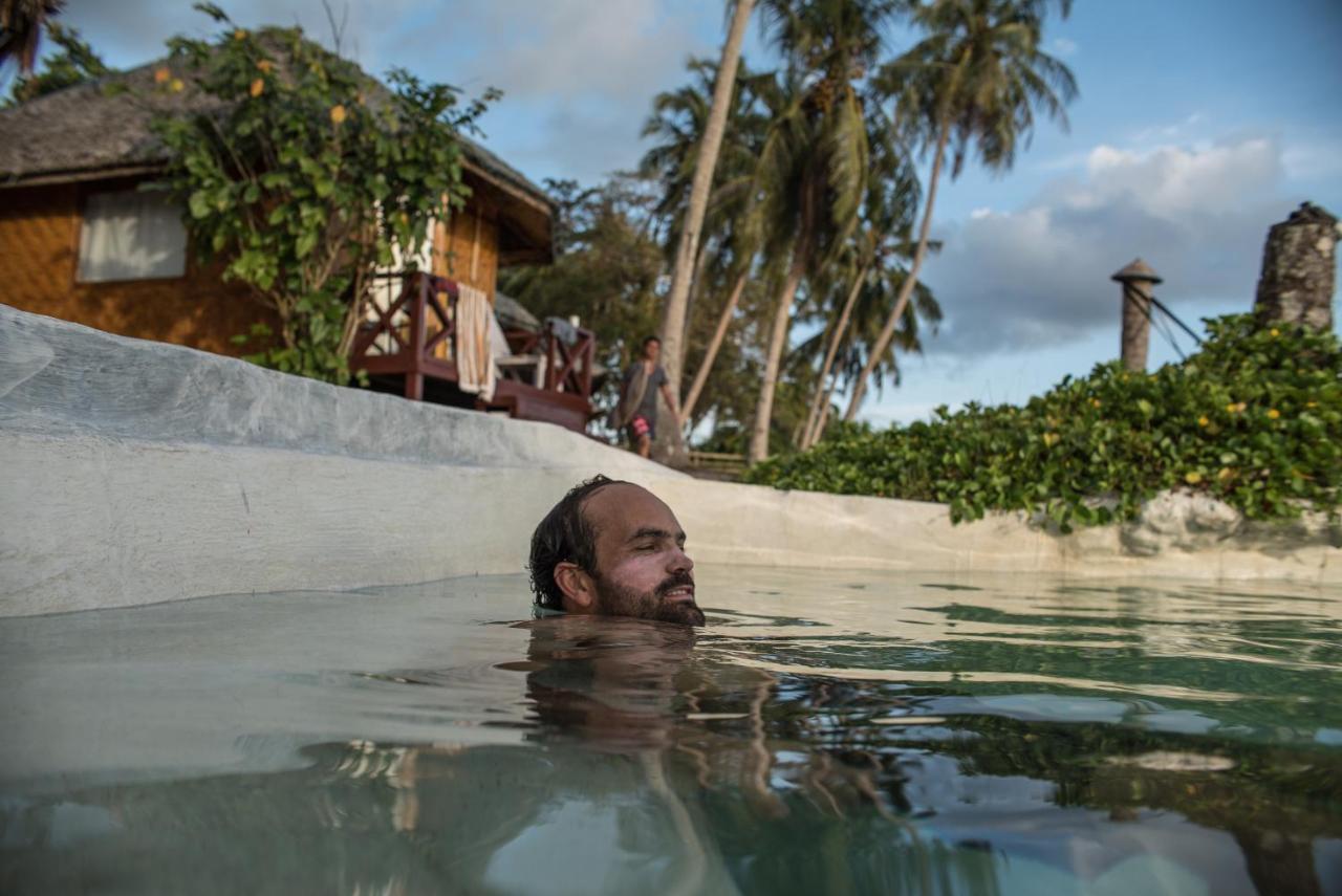 Simeulue Surflodges Lasikin Eksteriør bilde
