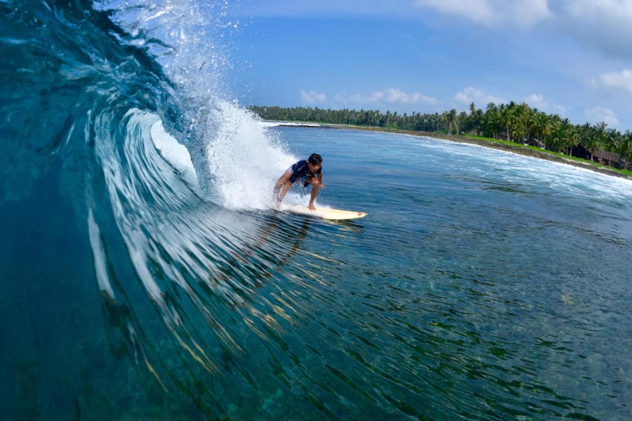 Simeulue Surflodges Lasikin Eksteriør bilde